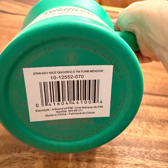 Stanley Meadow Quencher H2.0 Tumbler with Handle - Picture 3 of 5